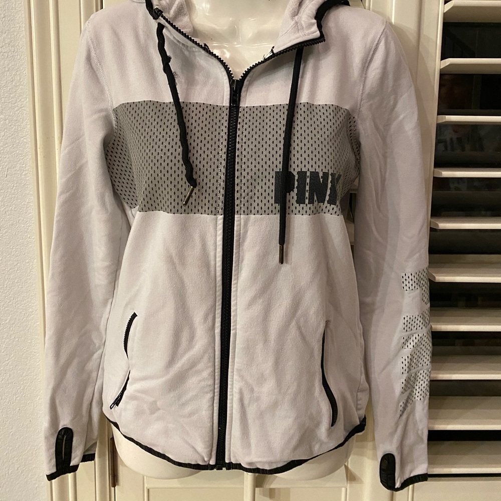 Beautiful hoodie!!